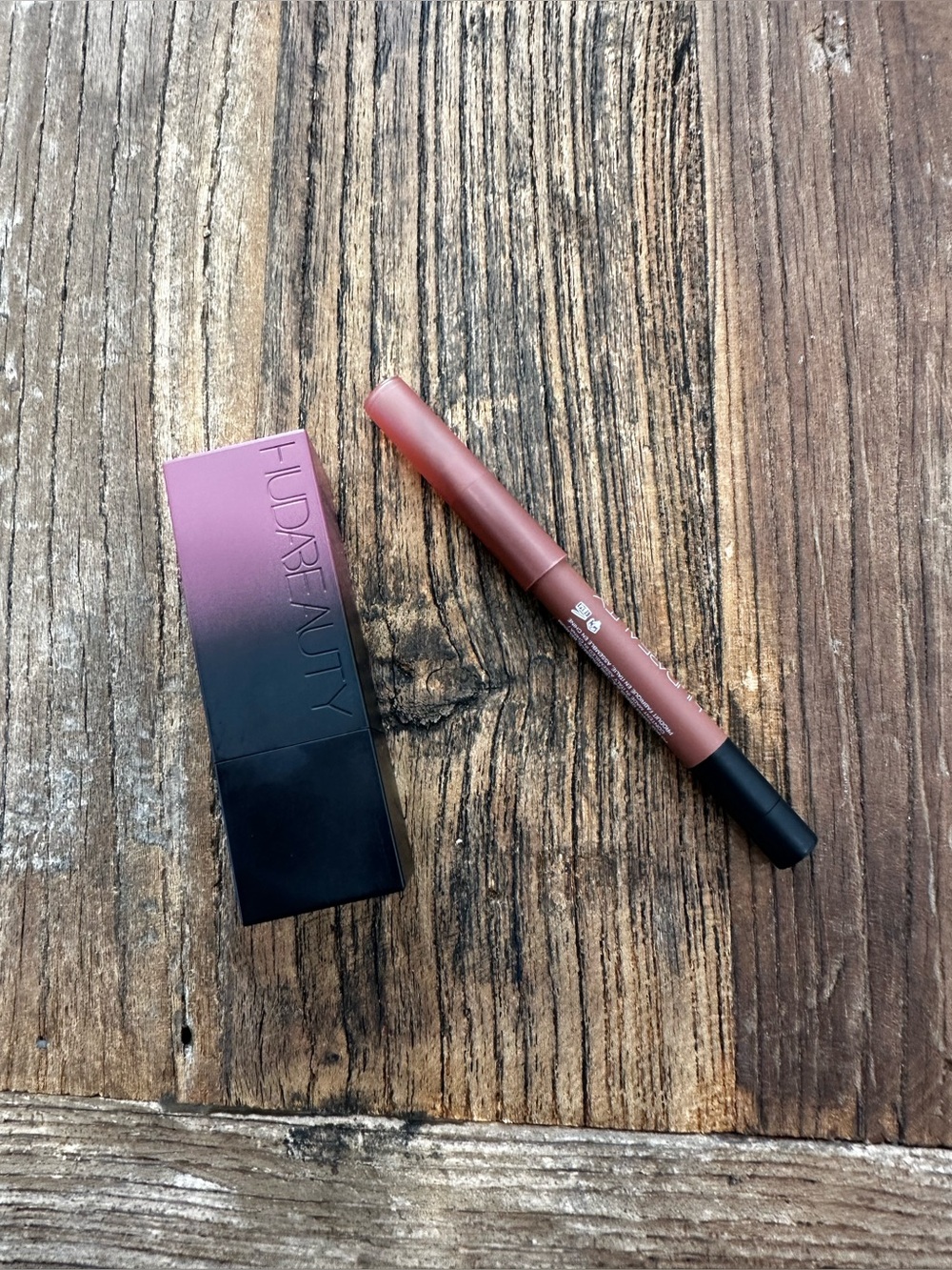 HUDA BEAUTY Lip Liner Pencil - Mauve Rose lip stick and mini lip liner